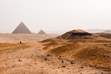 Ünlü Mısır Giza Piramitleri. Mısır 'da manzara. Çölde piramit. Afrika. Dünyanın Mucizesi