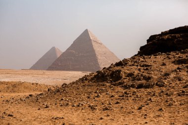Ünlü Mısır Giza Piramitleri. Mısır 'da manzara. Çölde piramit. Afrika. Dünyanın Mucizesi