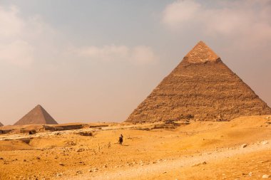 Ünlü Mısır Giza Piramitleri. Mısır 'da manzara. Çölde piramit. Afrika. Dünyanın Mucizesi