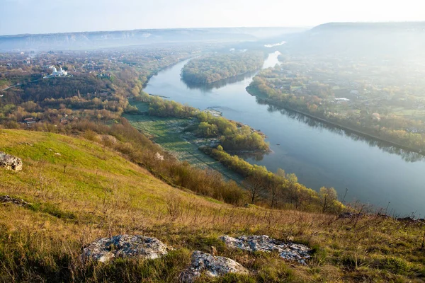 Vackert Landsbygdslandskap Europa Fantastisk Natur Våren Landskap Med Grönt Gräs — Stockfoto