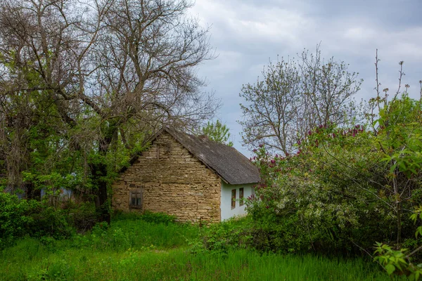 Peisaj Casă Veche Uitată Abandonată Undeva Satele Moldovei Casa Abandonată — Fotografie, imagine de stoc