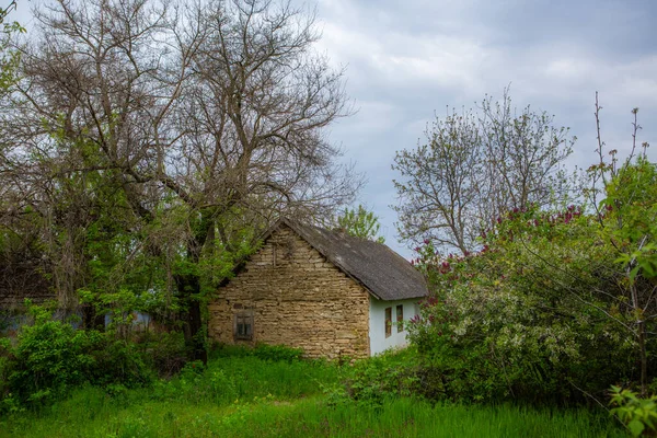 Peisaj Casă Veche Uitată Abandonată Undeva Satele Moldovei Casa Abandonată — Fotografie, imagine de stoc