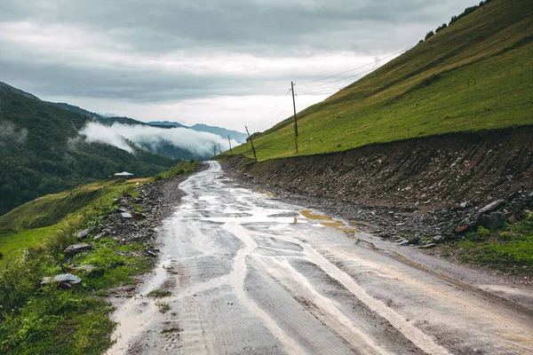 Una Hermosa Fotografía Paisaje Las Montañas Del Cáucaso Georgia —  Fotos de Stock