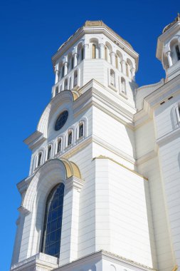 Bükreş, Romanya: Ulusal Katedral (Ulusun Kurtuluşu Katedrali) bir kış günü görüldü