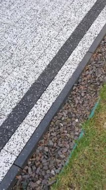 Özel Konut Bahçesi, Açık Hava Temizlik Servisi 'nde, Ev Bakımı için Yüksek Basınçlı Su Jet' ini kullanarak, Profesyonel Taş Yıkama Avlusu Paving