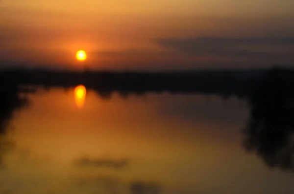 Schöner Blick Auf Den See Bei Sonnenuntergang — Stockfoto