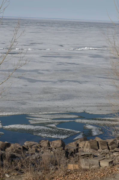 Schöner Wintersee Mit Eisblöcken Naturlandschaft — Stockfoto