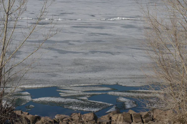 Hermoso Lago Invierno Con Bloques Hielo Paisaje Natural — Foto de Stock