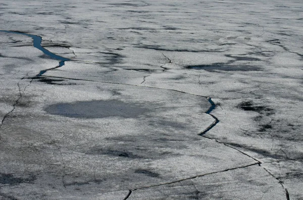 氷のブロックと美しい冬の湖 自然景観 — ストック写真