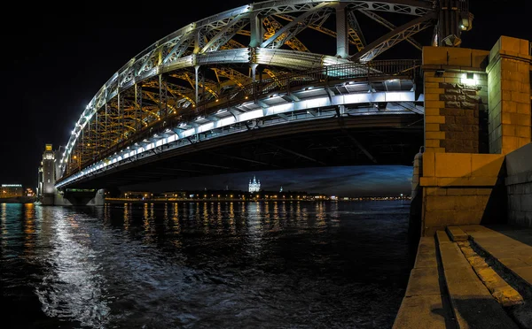 Peter, a grande ponte. — Fotografia de Stock