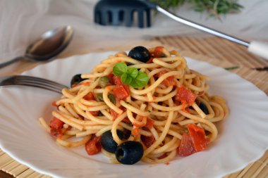 Spagetti a la sıpagetti bir kupa. Italyan Mutfagi.