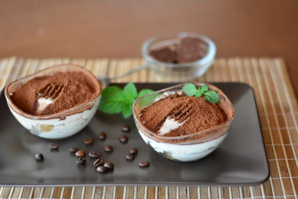 Frisches italienisches Tiramisu Dessert — Stockfoto