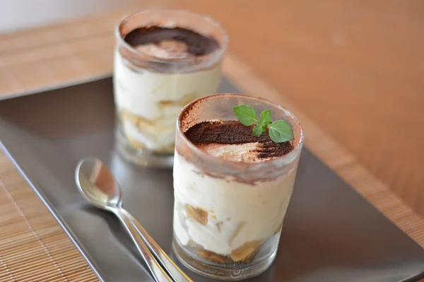 Frisches italienisches Tiramisu Dessert — Stockfoto