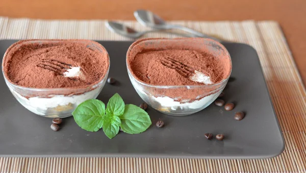 Fresh Italian Tiramisu Dessert — Stock Photo, Image