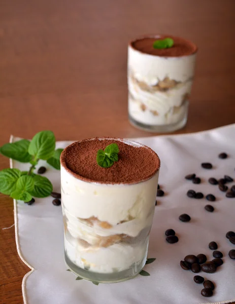 Svěží italský dezert Tiramisu — Stock fotografie