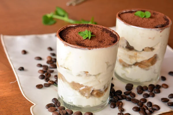 Sweet Delicious Italian Tiramisu Dessert — Stock Photo, Image