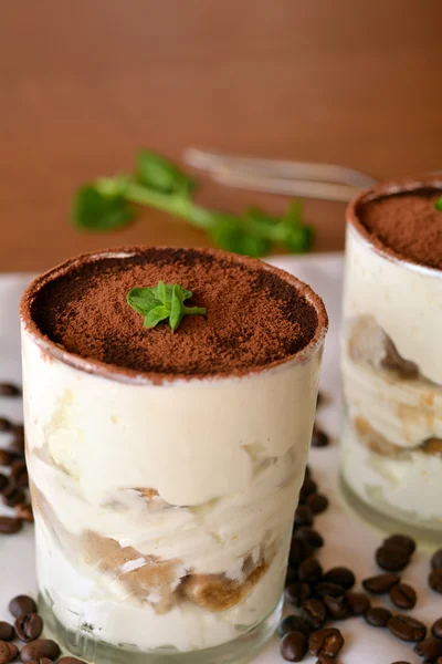 Doce delicioso italiano Tiramisu Sobremesa — Fotografia de Stock