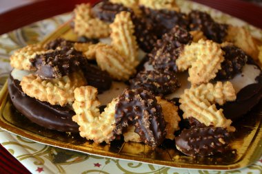 Güzel Noel kurabiyeleri bir tablo görüntüsü yakından