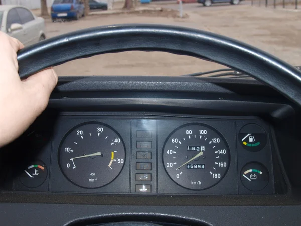 Bilkörning För Att Luftburna Sensorer Innan — Stockfoto