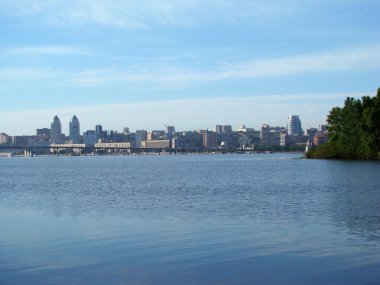 Dnipropetrovsk şehir Dnipro Nehri'nin üzerinde görünümünü