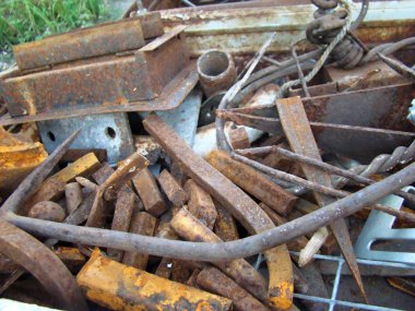 hurda metal yığını