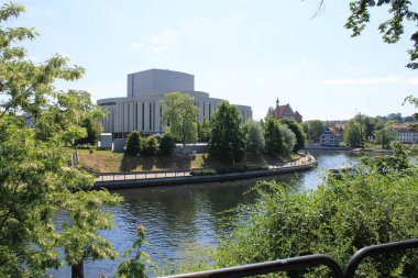 Bydgoszcz şehir manzarası Byrda nehrinin farklı kıyılarından