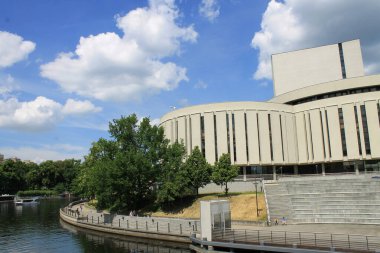 Opera Nova, Bydgoszcz 'de inşa edilen ve 1956 yılında kurulan bir opera binasıdır.