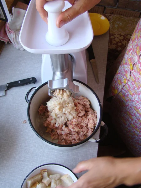 Preparação Carne Picada Usando Moedor Carne Casa — Fotografia de Stock