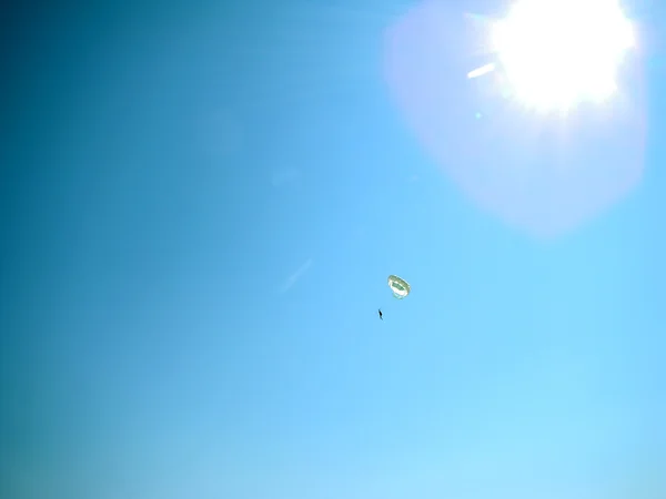 空に開いている状態でキャノピー — ストック写真