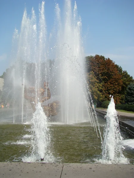Spray Fountain Opera Theater Dnepropetrovsk — Stock Photo, Image
