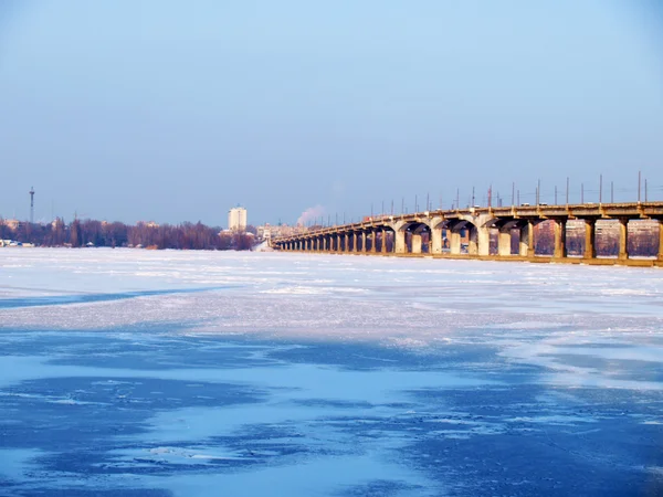 Kiev Bridge Frozen River Dnieper — Stock Photo, Image