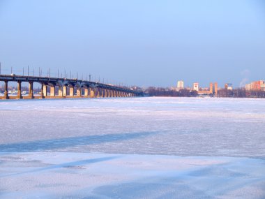 Donmuş nehrin Dnipro Dnipropetrovsk köprüden