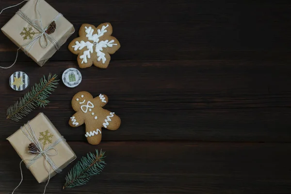 Feliz Natal Deitado Caixas Presente Elegantes Com Flocos Neve Dourados — Fotografia de Stock