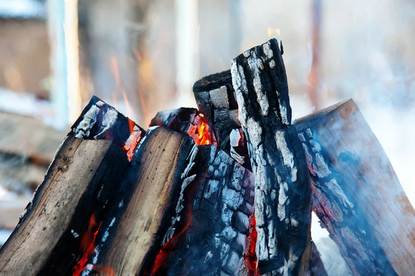 Trä i brand, firen-place — Stockfoto