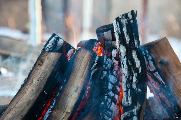 Trä i brand, firen-place — Stockfoto