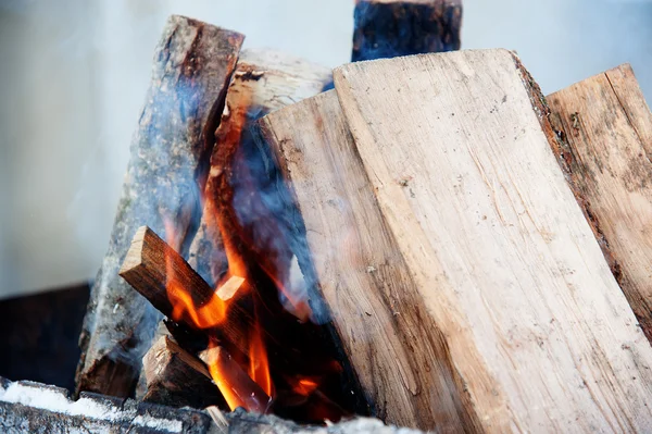 Trä i brand, firen-place — Stockfoto