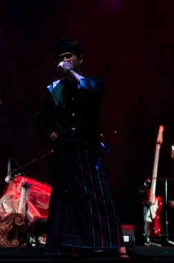 Pabitte Passapu Dramatik Sahnede Erkek Dansçı, Yogyakarta, Endonezya, 3 Aralık 2025