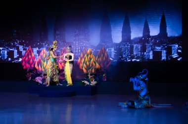 Rama ve Shinta Wayang Wong Dansını 9 Nisan 2022 Yogyakarta, Endonezya 'da sahneledi.