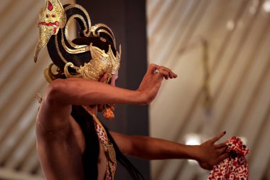 Wayang Wong Dansı 'nda Dasakendra' nın Arka Görüş Hareketi Mahabharata Alap Alapan Siti Sendari Kraton Yogyakarta, Yogyakarta, Endonezya, 7 Ekim 2023