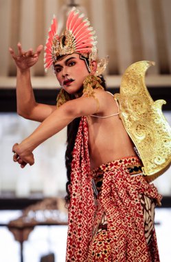 Wayang Wong Mahabharata 'daki Dasalengkara Hareketi Kraton Yogyakarta Sarayı, Yogyakarta, Endonezya, 7 Ekim 2023