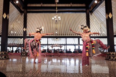 Wayang Wong Mahabharata Dasakendra ve Setyaki Alap Alapan Siti Sendari, Yogyakarta Şehri, Endonezya, 7 Ekim 2023