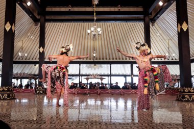 Dinamik Wayang Wong Dasakendra Combat Scene ve Setyaki Mahabharata Alap Siti Sendari, Yogyakarta City, Endonezya, 7 Ekim 2023