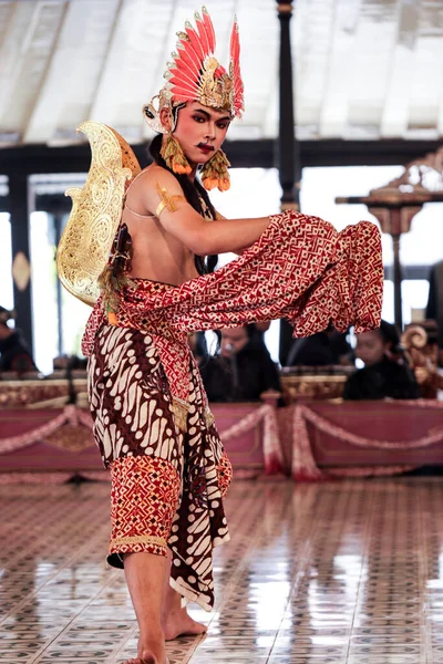 Dasalengkara Savaşçı Rolü Wayang Wong Mahabharata Dans Draması Kraton Yogyakarta Sarayı, Yogyakarta, Endonezya, 7 Ekim 2023