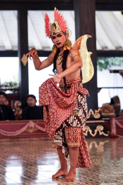 Dasalengkara Savaşçı Pozu Wayang Wong Mahabharata Dans Draması Kraton Yogyakarta Sarayı, Yogyakarta, Endonezya, 7 Ekim 2023