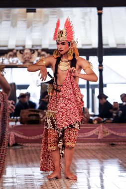 Prabu Dasalengkara in Wayang Wong Mahabharata Dans Draması Kraton Yogyakarta Sarayı, Yogyakarta, Endonezya, 7 Ekim 2023