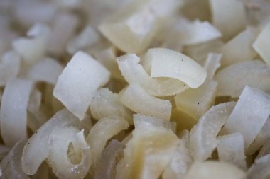 Dilimlenmiş Çiğ Et Tendonu ve Kikil olarak bilinen İnek Derisi, Gastronomi Mutfak Hazırlığı için Jelatinli Sığır İneği Proteini ve Yerel Islak Pazar 'da Asya Mutfak Malzemeleri