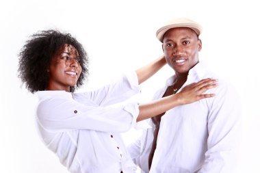 Afrikalı-Amerikalı genç Çift