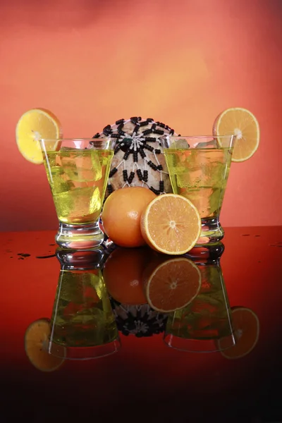 Tom Collins, Triple Sec eller Muller orange vin — Stockfoto