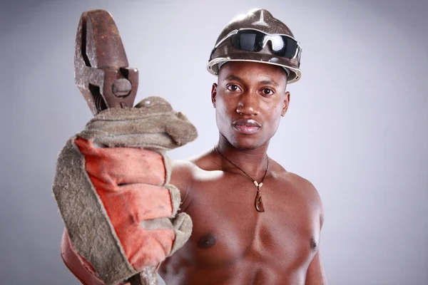 Muscular African American worker — Stock Photo, Image