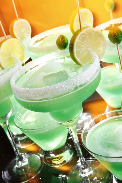 Margaritas kieliszki koktajlowe — Zdjęcie stockowe